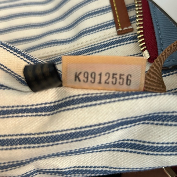 Dooney and Bourke Wayfarer Sac Blue EUC - Picture 12 of 17